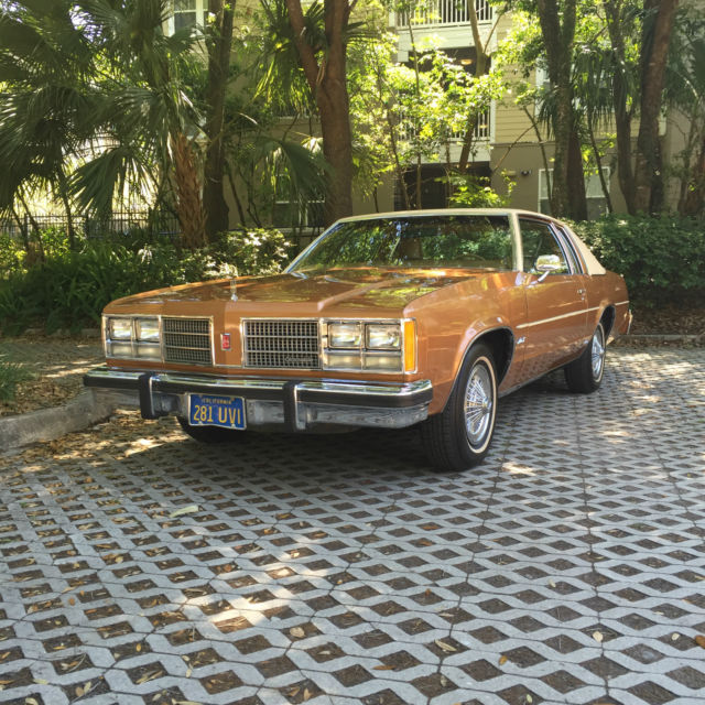 1978 Oldsmobile Delta 88, rare 403 engine. Comes with 100,000 mile warranty. 1978 Oldsmobile Eighty-Eight