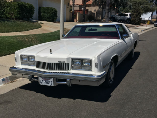 1978 Oldsmobile Toronado Brougham Coupe - photo 2