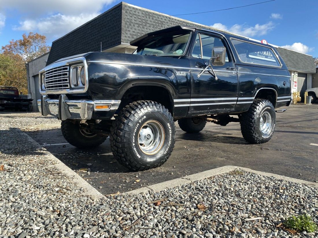 1978 Plymouth Trail Duster sport