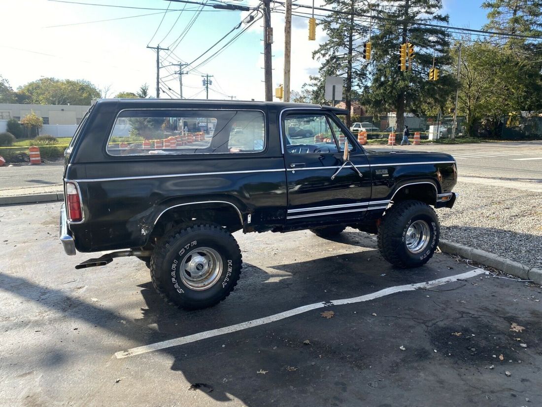 1978 Plymouth Trail Duster sport - photo 8