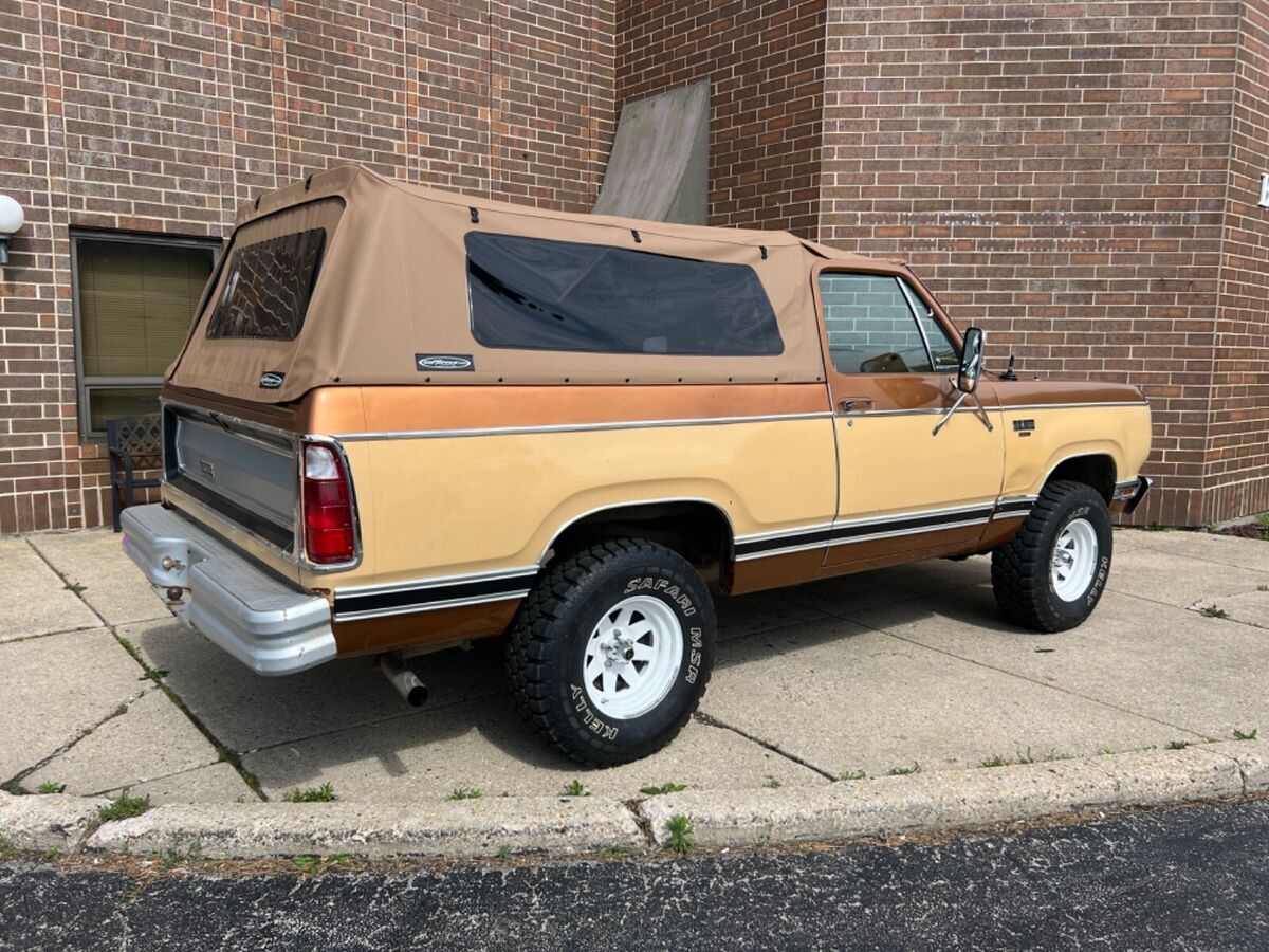 1978 Plymouth Trailduster Sport - AC - photo 7