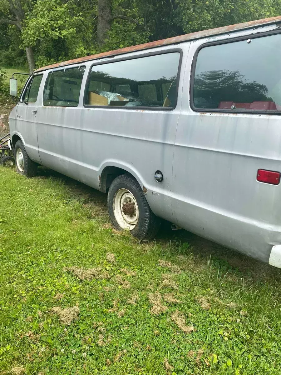 1978 Plymouth Voyager Van Grey 1978 Plymouth Voyager