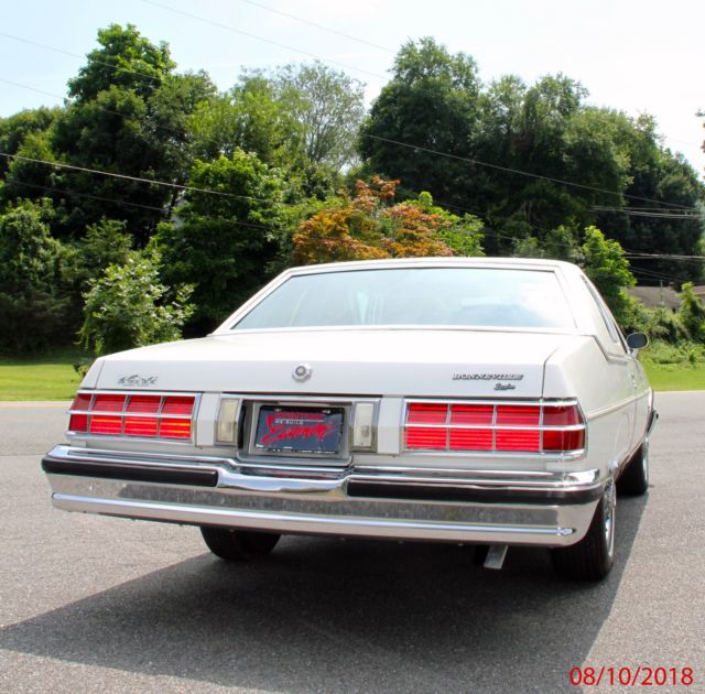 1978 Pontiac Bonneville BROUGHAM - photo 4