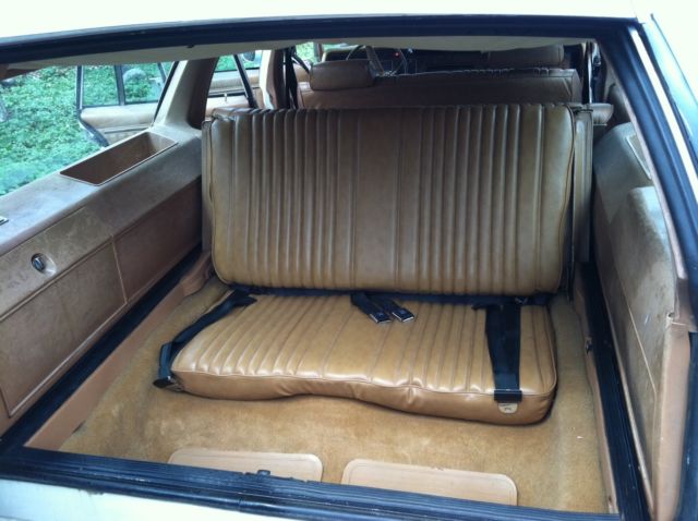 1978 Pontiac Catalina Safari Wagon 4-Door - photo 8