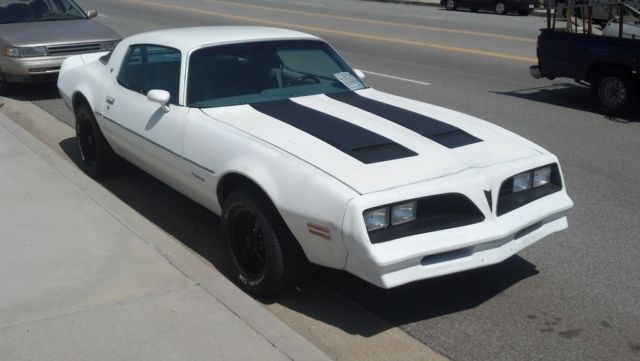 1978 Pontiac Firebird Formula Coupe 2-Door 6.6L 1978 Pontiac Firebird