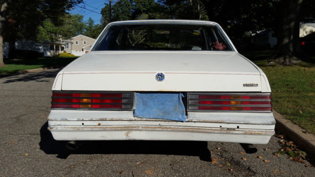 1978 Pontiac Le Mans - photo 2
