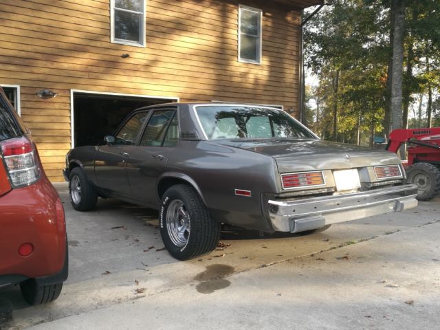 1978 Pontiac Phoenix - photo 2