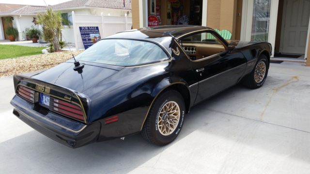 1978 Pontiac Trans Am Black and Gold Edition 1978 Pontiac Trans Am