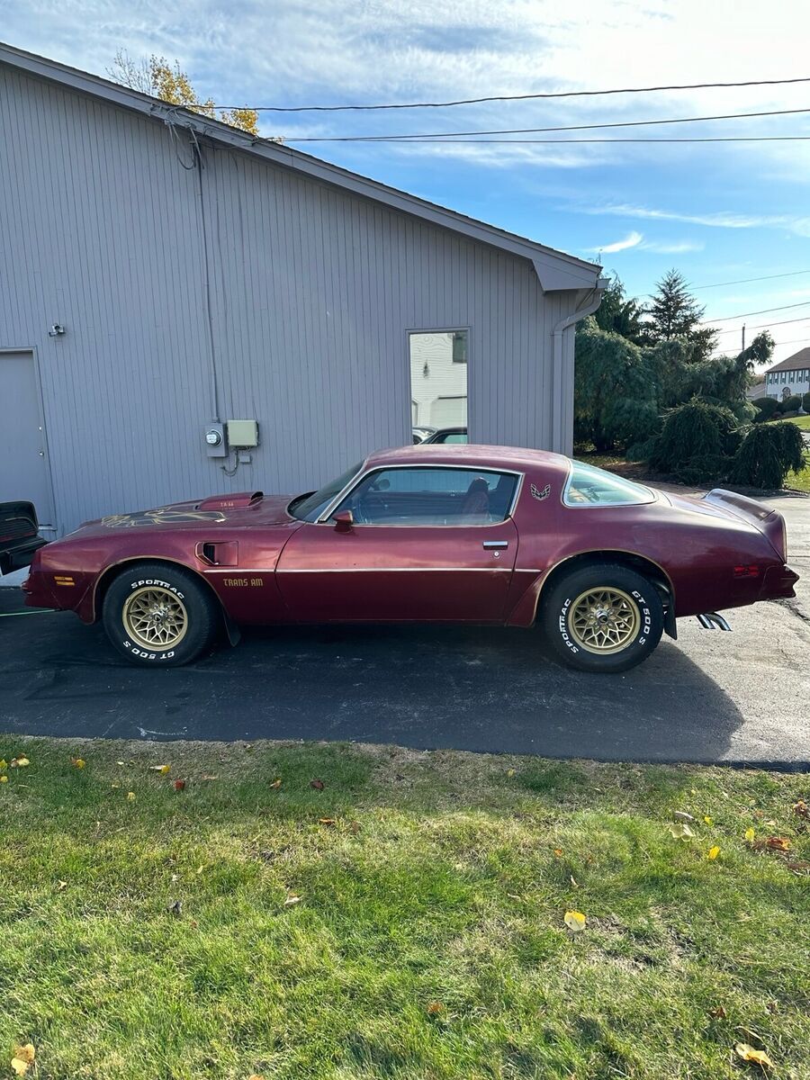 1978 Pontiac Trans Am Coupe Red RWD Automatic 1978 Pontiac Trans Am