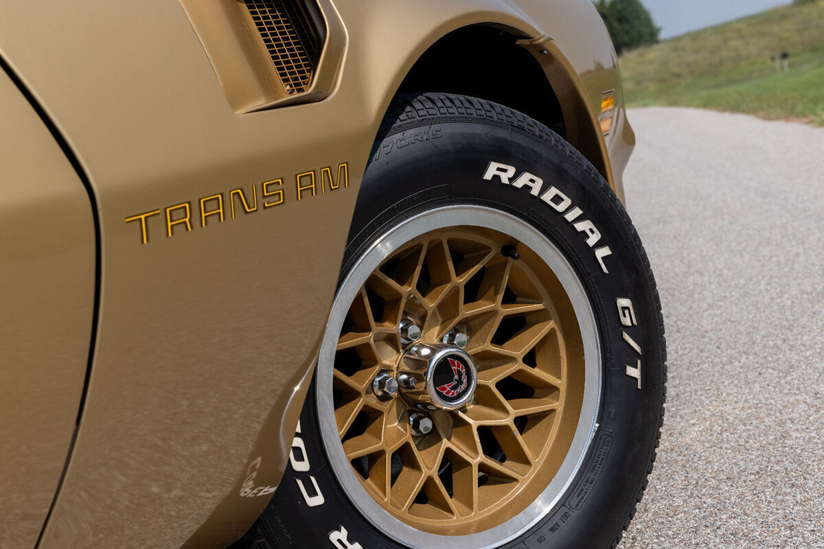 1978 Pontiac Trans Am WS6, 400ci, Auto, AC, Only 4.7k mile, Solar Gold - photo 6