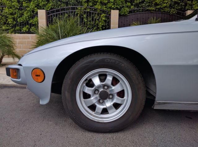 1978 Porsche 924 Base Coupe 2-Door - photo 5