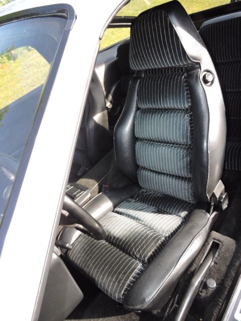1978 Porsche 928 5-Spd. LSD. Cloth. No Sunroof. - photo 11