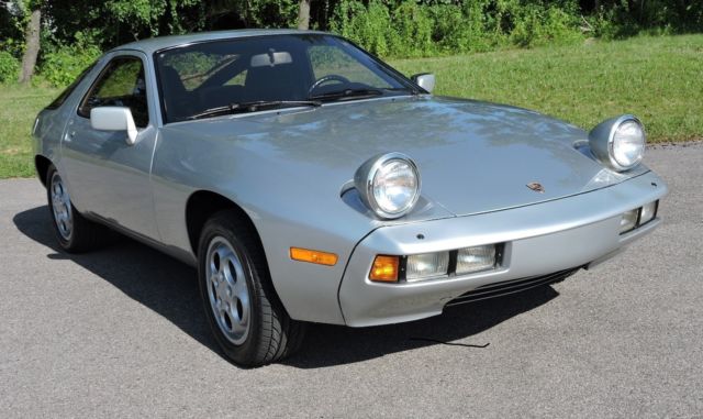 1978 Porsche 928 5-Spd. LSD. Cloth. No Sunroof. - photo 2