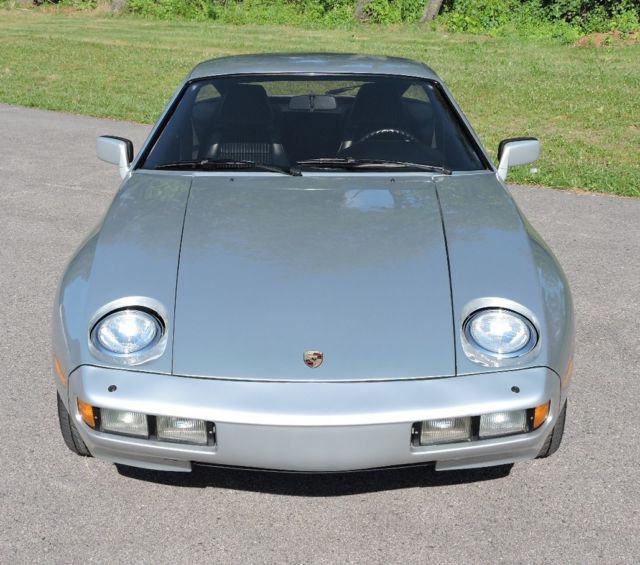 1978 Porsche 928 5-Spd. LSD. Cloth. No Sunroof. - photo 7