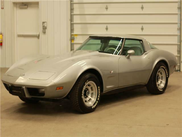 1978 SILVER ANNIVERSARY EDITION*15K ORIG MILES*GREAT COLLECTOR CAR $17995! 1978 Chevrolet Corvette --