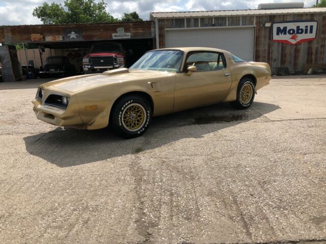 1978 Solar Gold WS6 Firebird Trans Am 400/Auto 1978 Pontiac Trans Am WS6
