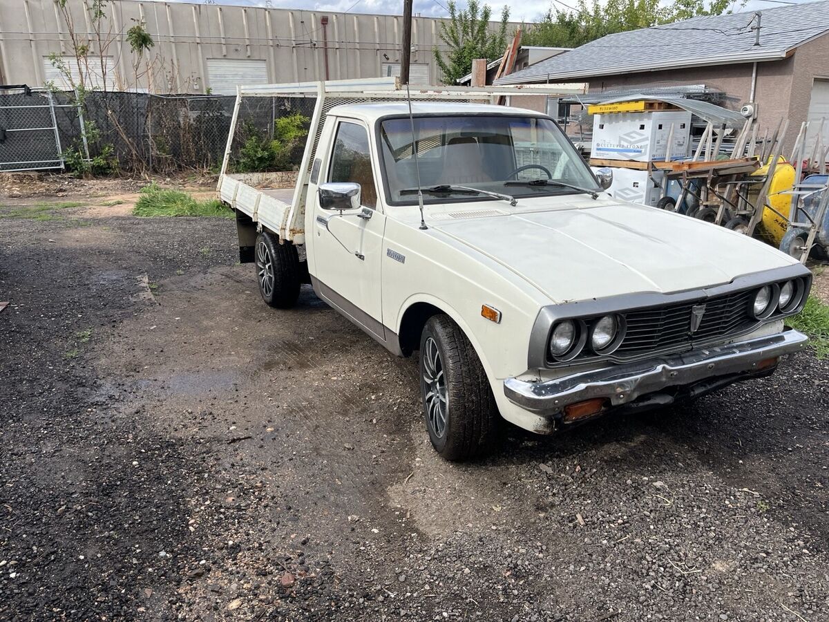 1978 Toyota Hilux sr5 - photo 13