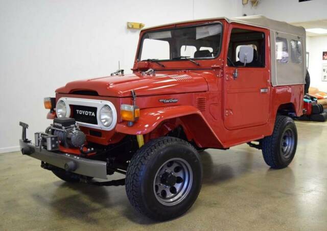 1978 Toyota Land Cruiser FJ 40 2,264 Miles FULL Restoration 1978 Toyota Land Cruiser FJ 40