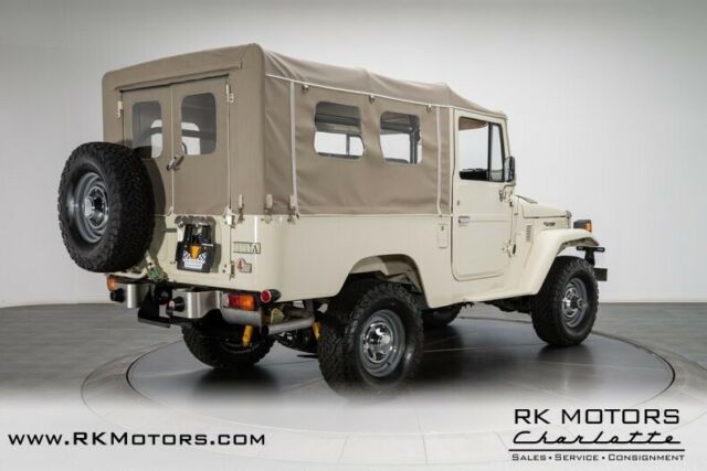 1978 Toyota Land Cruiser FJ43 - photo 2