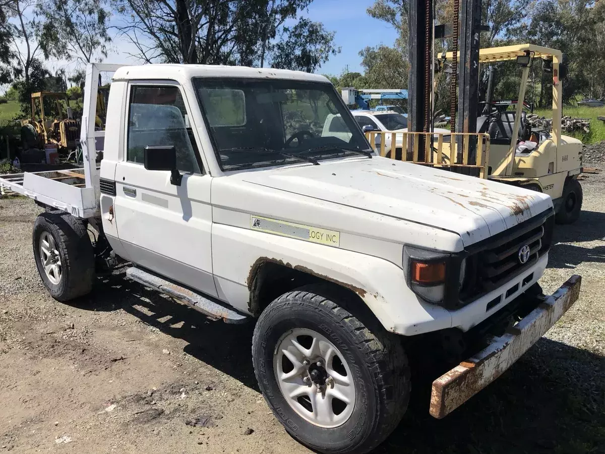 1978 Toyota Land Cruiser Pickup White HZJ79 Landcruiser 1978 Toyota Land Cruiser HZJ79 Landcruiser