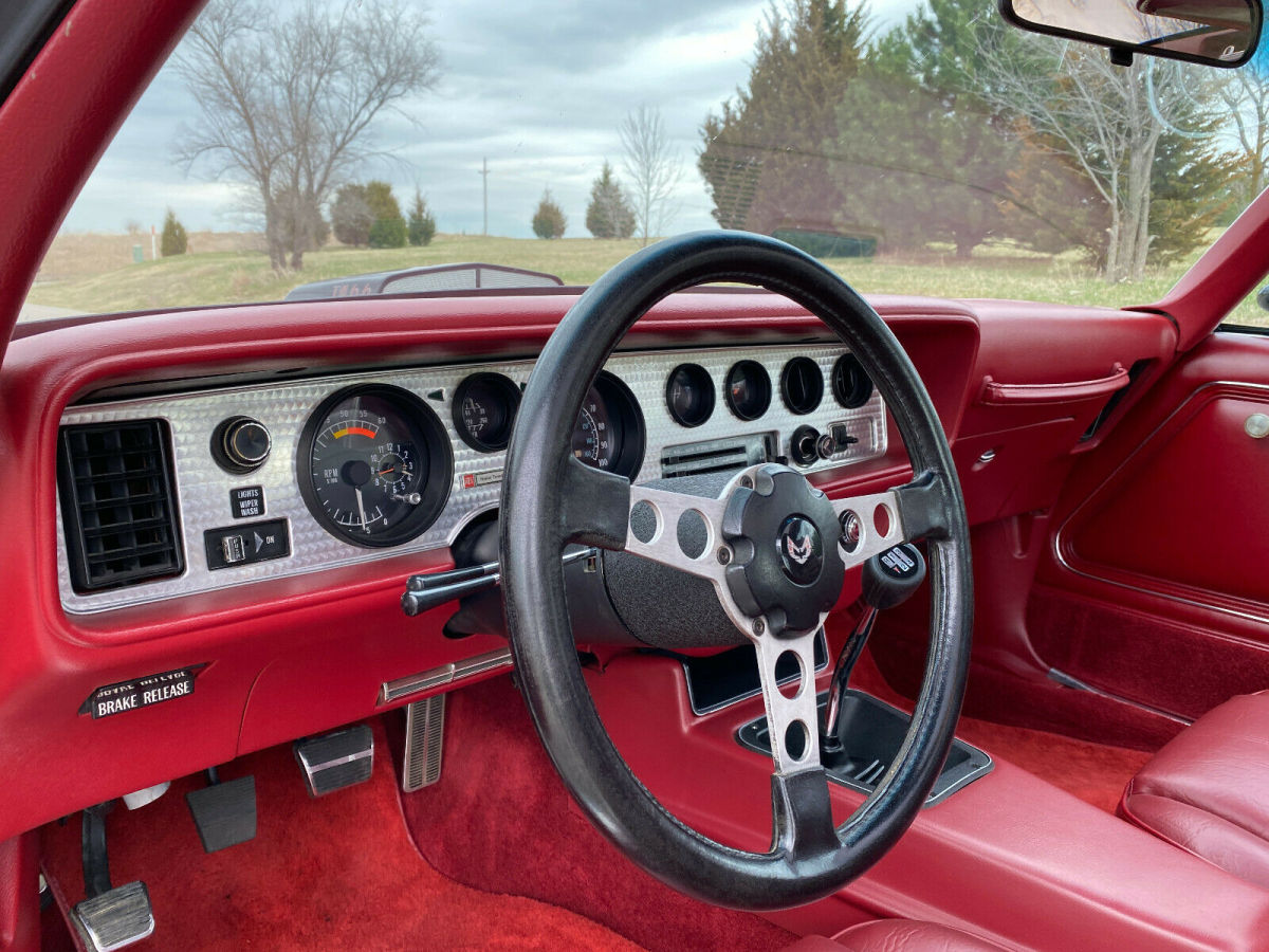 1978 Pontiac Trans Am 400ci, 4 Speed, Black, 17x9 Wheels, Fisher T-Tops - photo 12