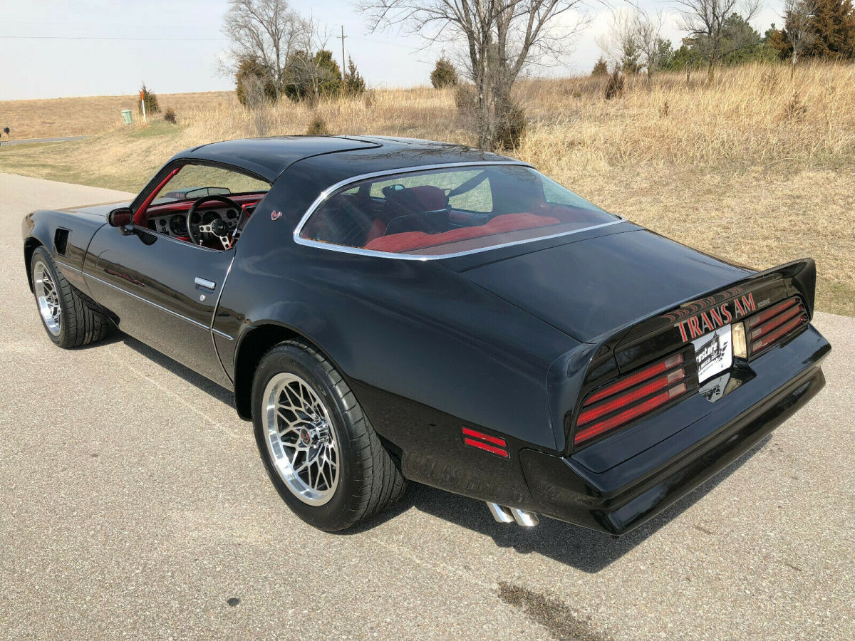 1978 Pontiac Trans Am 400ci, 4 Speed, Black, 17x9 Wheels, Fisher T-Tops - photo 5