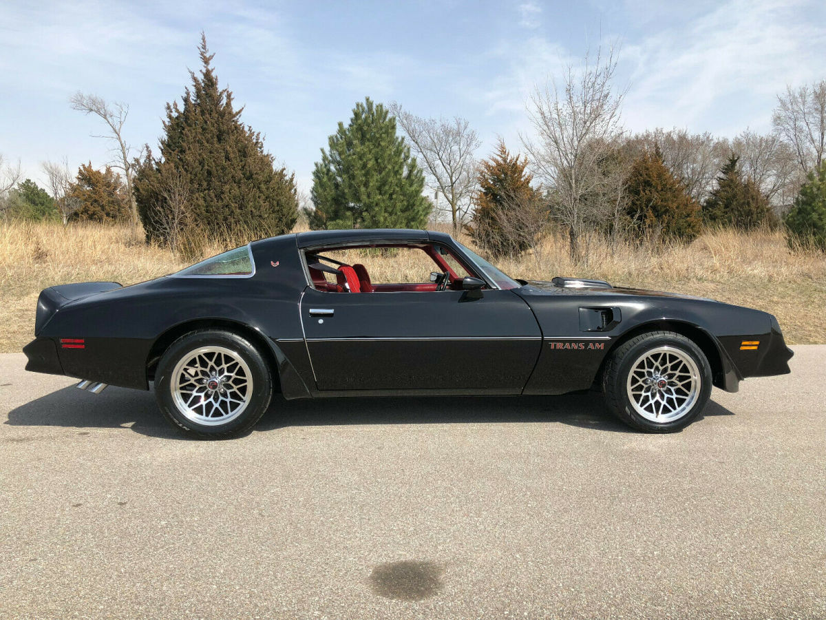 1978 Pontiac Trans Am 400ci, 4 Speed, Black, 17x9 Wheels, Fisher T-Tops - photo 8