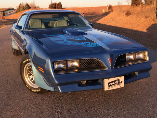 1978 Trans AM, Martinique Blue, 6.6 Litre, Numbers Matching California Rust-free 1978 Pontiac Trans Am