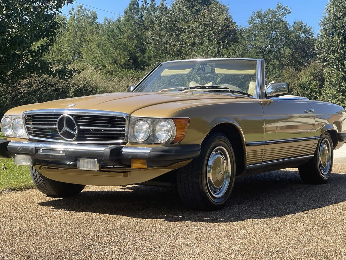 1978 two door hard/soft top 450sl and soft is new in box must be install. 1978 Mercedes-Benz SL-Class