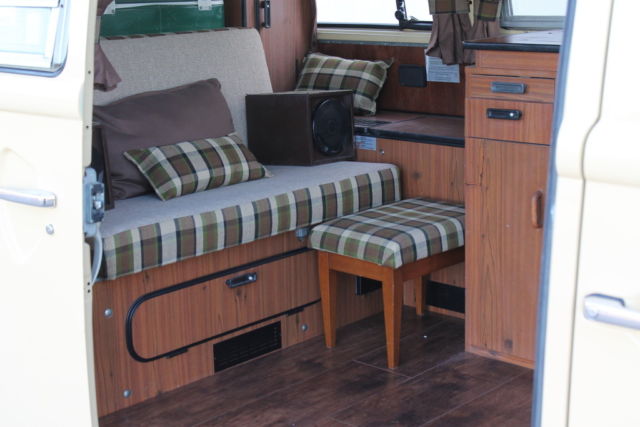 1978 Volkswagen Bus/Vanagon Deluxe - photo 13