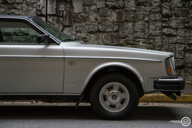 1978 Volvo 262c - photo 3