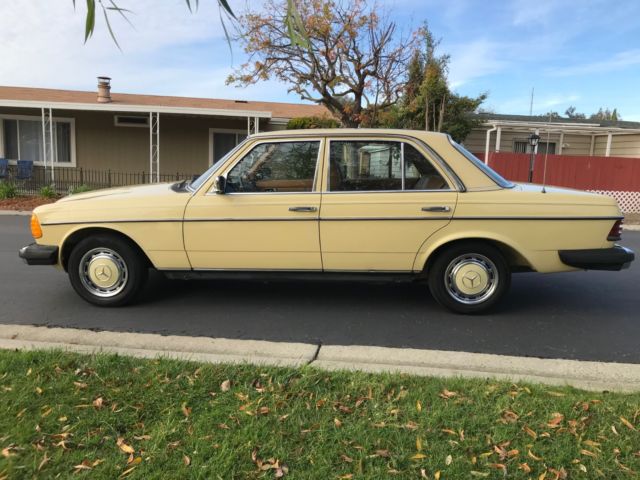 1979 240 D 1979 Mercedes-Benz 200-Series