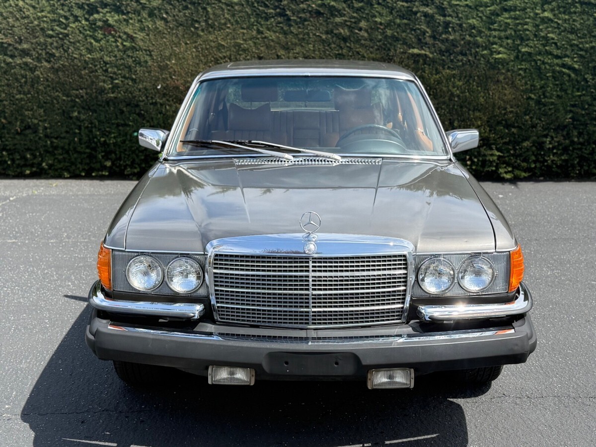 1979 Mercedes-Benz 400-Series - photo 3
