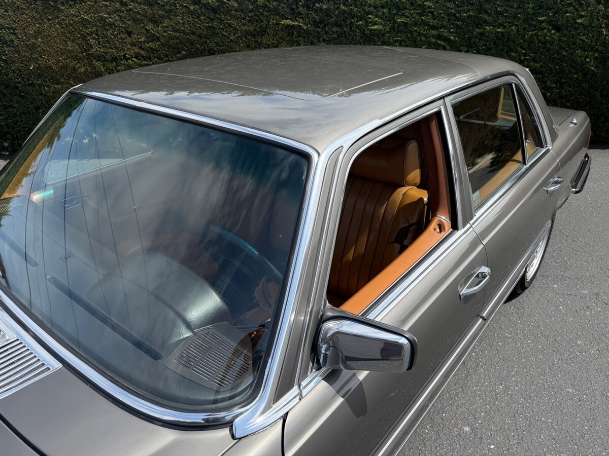1979 Mercedes-Benz 400-Series - photo 9