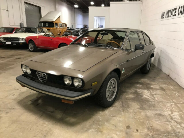 1979 Alfa Romeo Alfetta 2.0 GT Sunroof Coupe NO RESERVE! 1979 Alfa Romeo Alfetta Coupe