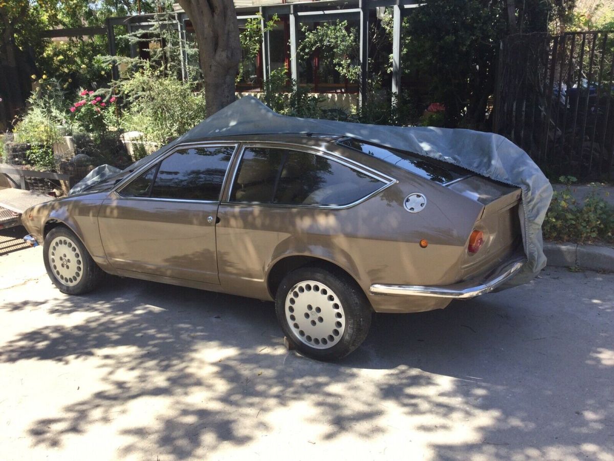1979 Alfa Romeo Alfetta GTV tan