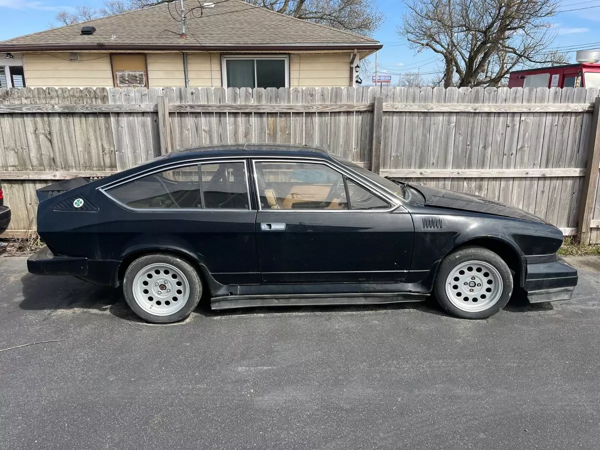 1979 Alfa Romeo Alfetta Track car project with lots of parts 1979 Alfa Romeo Alfetta