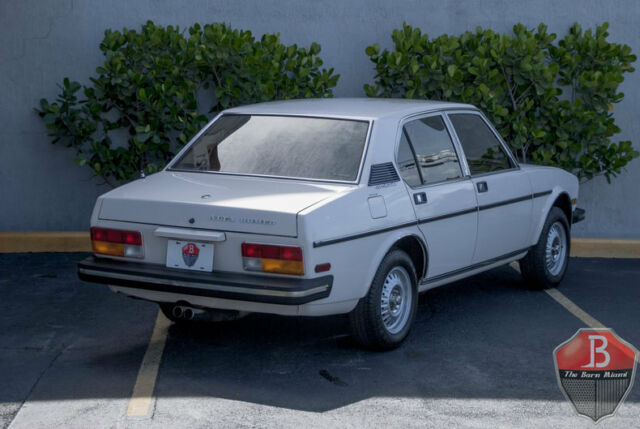 1979 Alfa Romeo Sport Sedan Alfetta - photo 3
