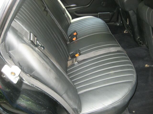 1979 Mercedes-Benz 400-Series - photo 8