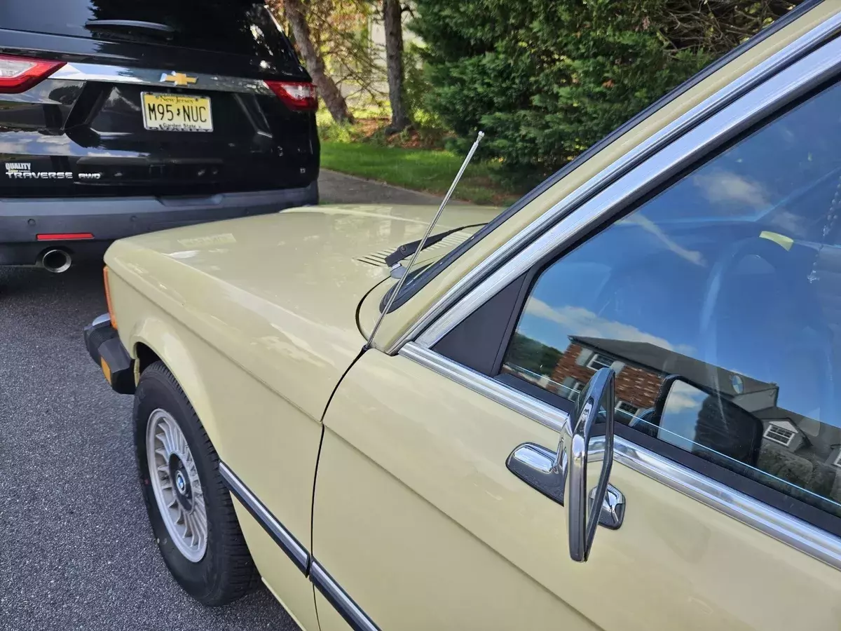 1979 BMW 320i Coupe Brown 1979 BMW 320i