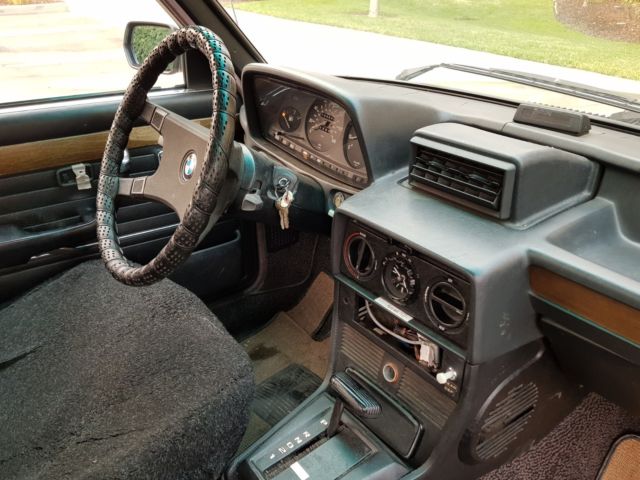 1979 BMW 5-Series 528i Sedan 4-Door --- NO RESERVE --- - photo 4