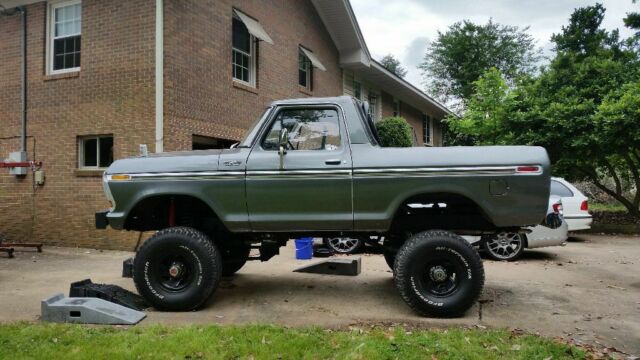 1979 Ford Bronco Custom - photo 3