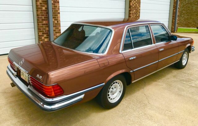 1979 Mercedes-Benz 400-Series SEL 6.9 V8 - photo 6
