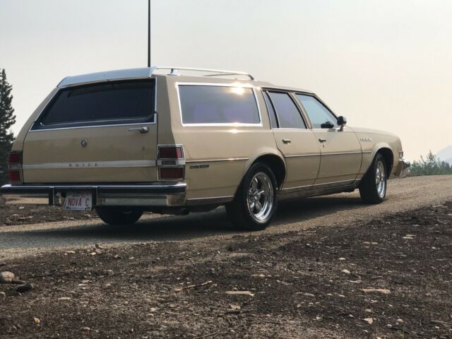 1979 Buick Estate Wagon - photo 2