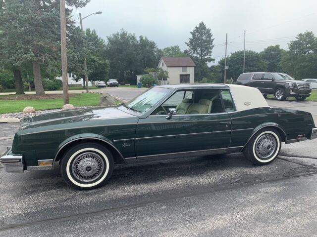 1979 Buick Riviera 5.7 Coupe Green FWD Automatic cloth 1979 Buick Riviera cloth