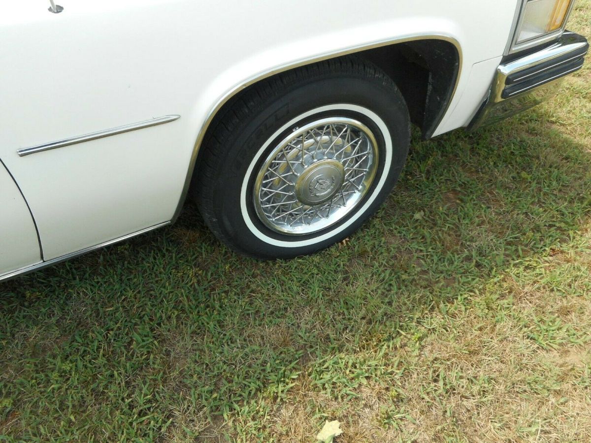 1979 Cadillac DeVille Blue Cloth - photo 4