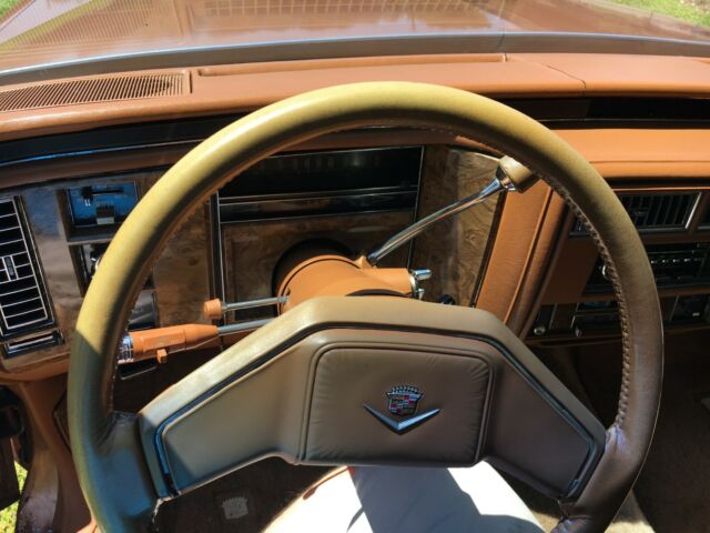 1979 Cadillac DeVille Phaeton Diesel - photo 3