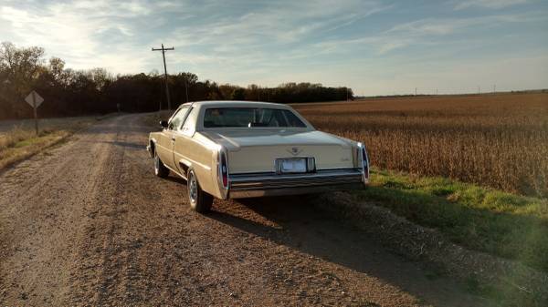 1979 Cadillac DeVille Base Coupe 2-Door - photo 4