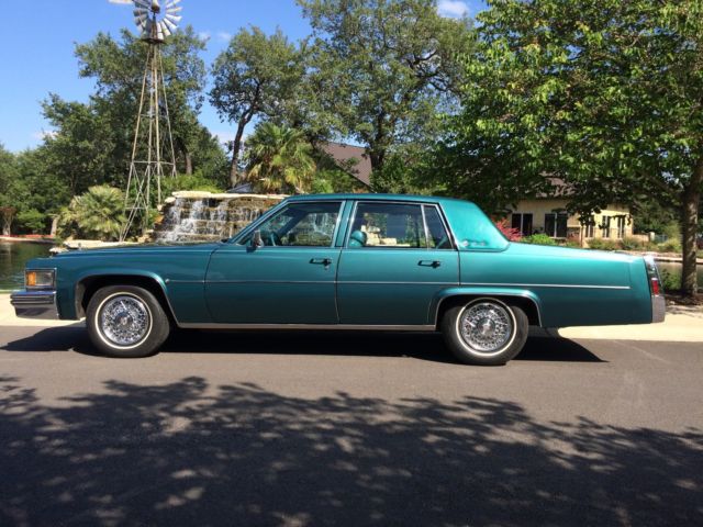 1979 Cadillac DeVille - photo 2