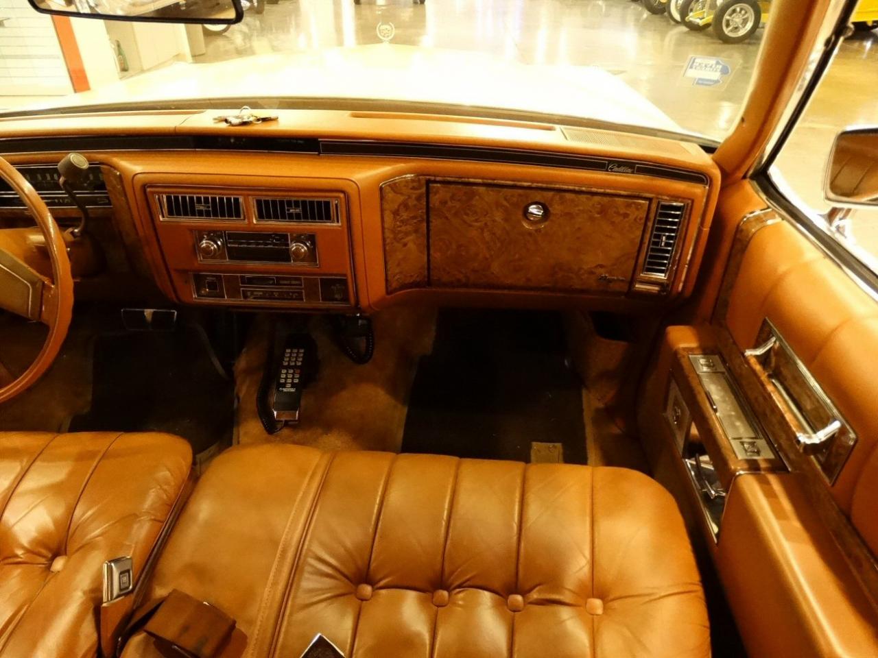 1979 Cadillac Fleetwood Brougham - photo 9